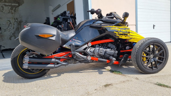 CAN-AM Spyder F3 - SBRacing28